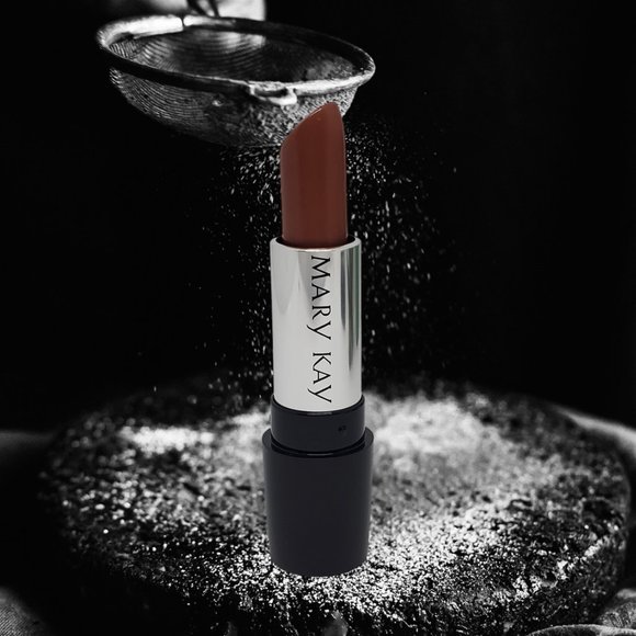 Rich Truffle Gel Semi-Matte Lipstick - Discontinued - Picture 2 of 6